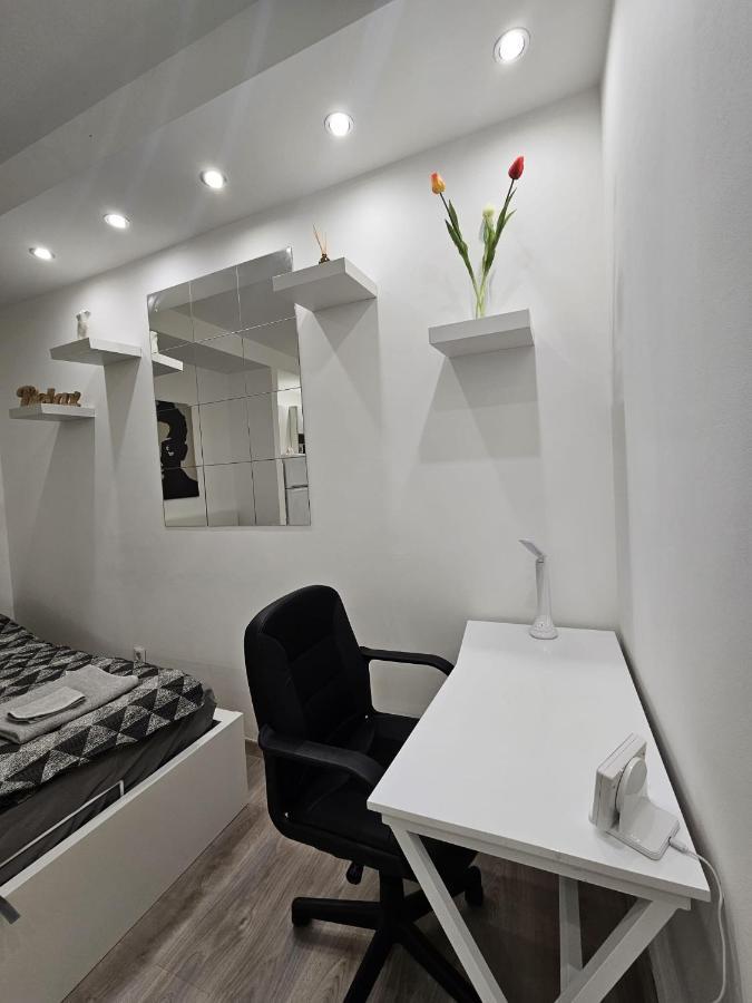 Smart Studio In The Heart Of بودابست المظهر الخارجي الصورة
