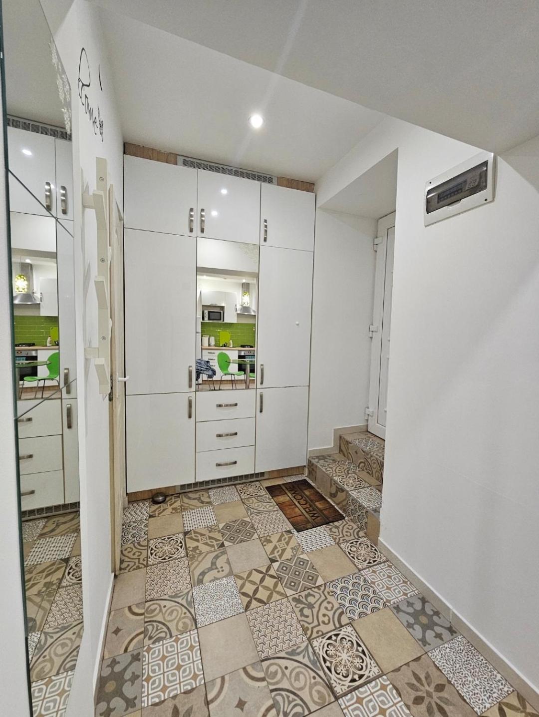 Smart Studio In The Heart Of بودابست المظهر الخارجي الصورة